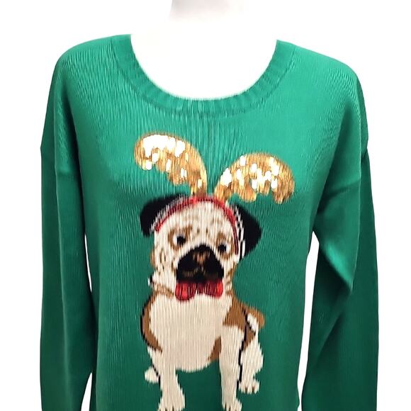 United States Sweaters Festive Green Sweater with Pug Design and Snowflakes Sz L - Picture 6 of 9